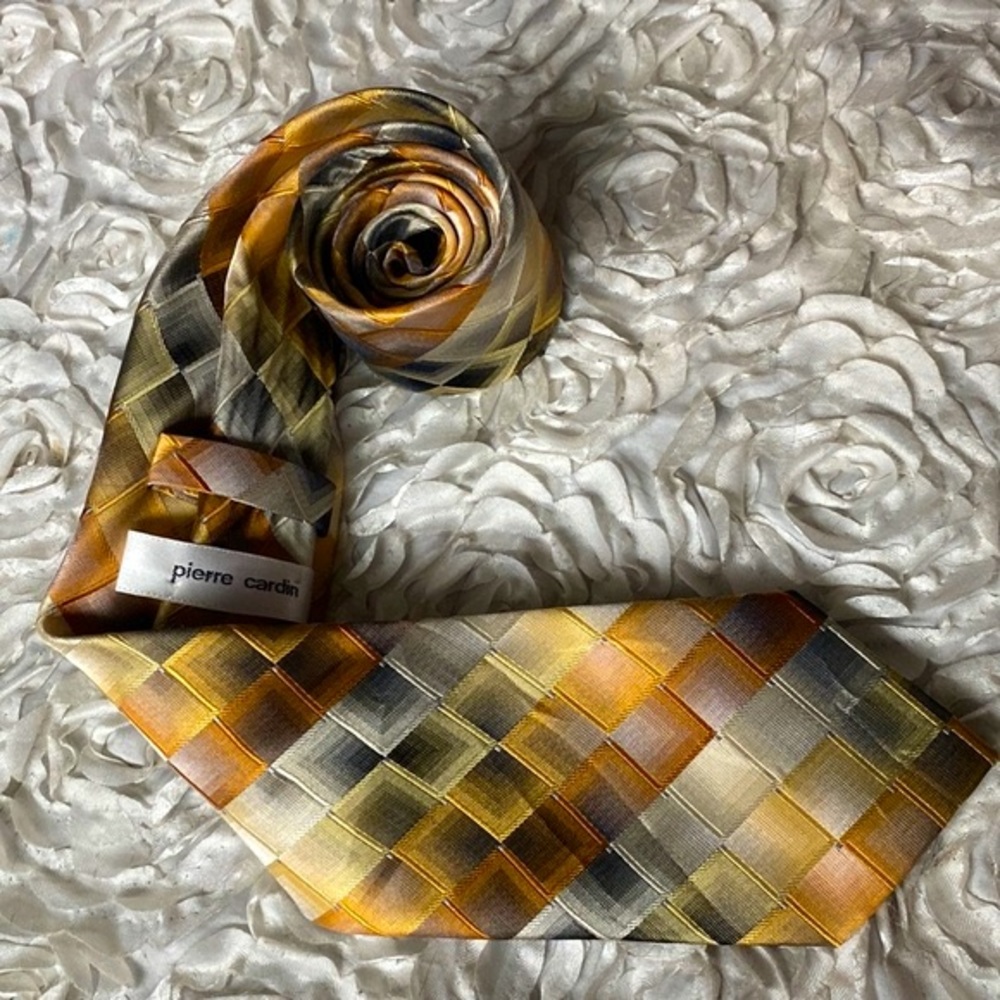 New Pierre Cardin mens plaid tie
